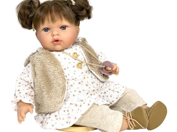 Muñeca española "Tita Muselín Morena"