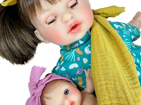 Muñeca española "Alex con Bebé Morena"