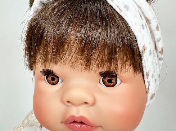 Muñeca española "Titi"