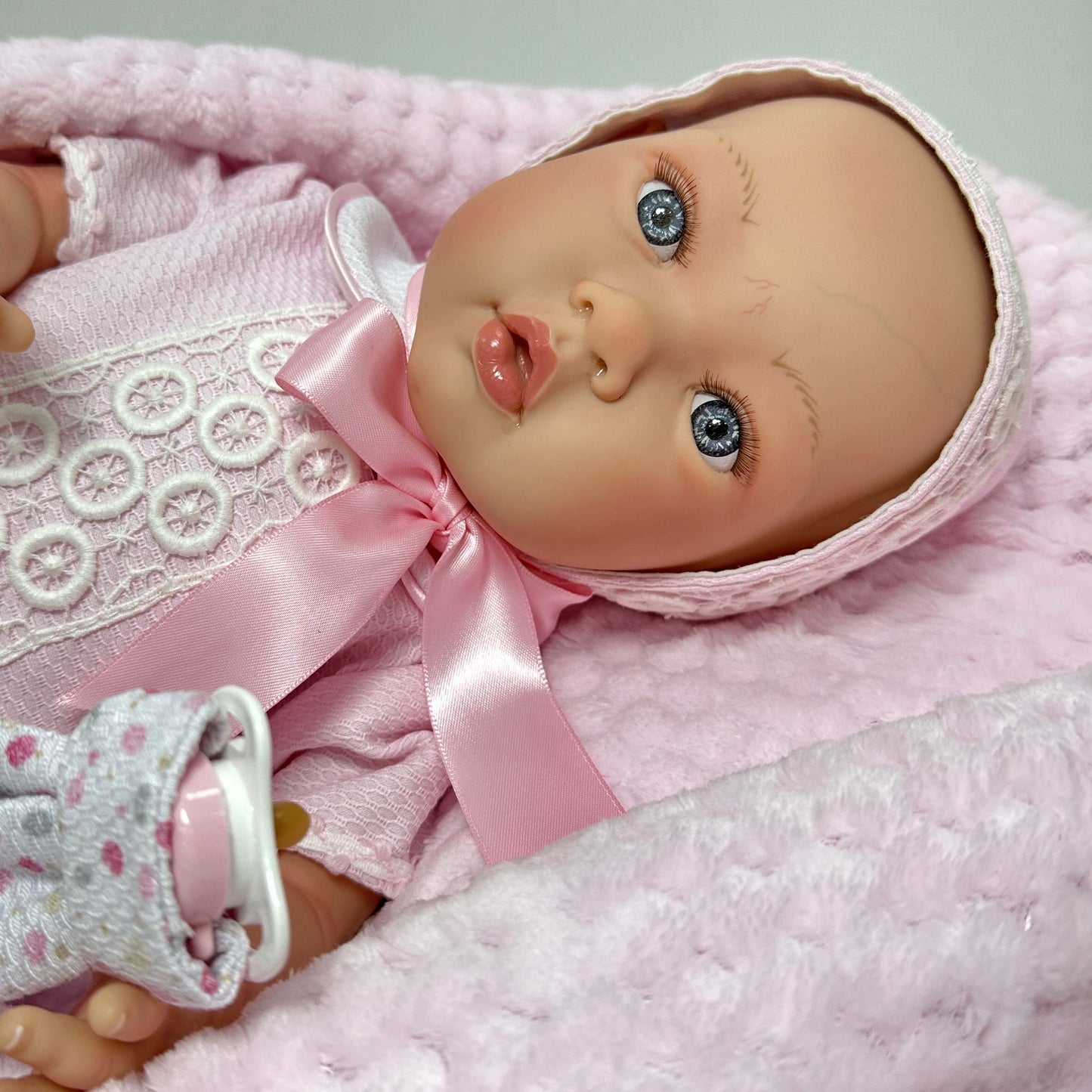 Muñeca española "New Susette Premium Reborn"