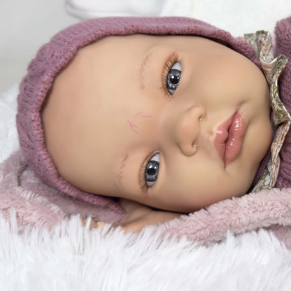 Muñeca española "New Sandra Reborn Premium"