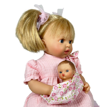 Muñeca española "Alex con Bebé Rubia"