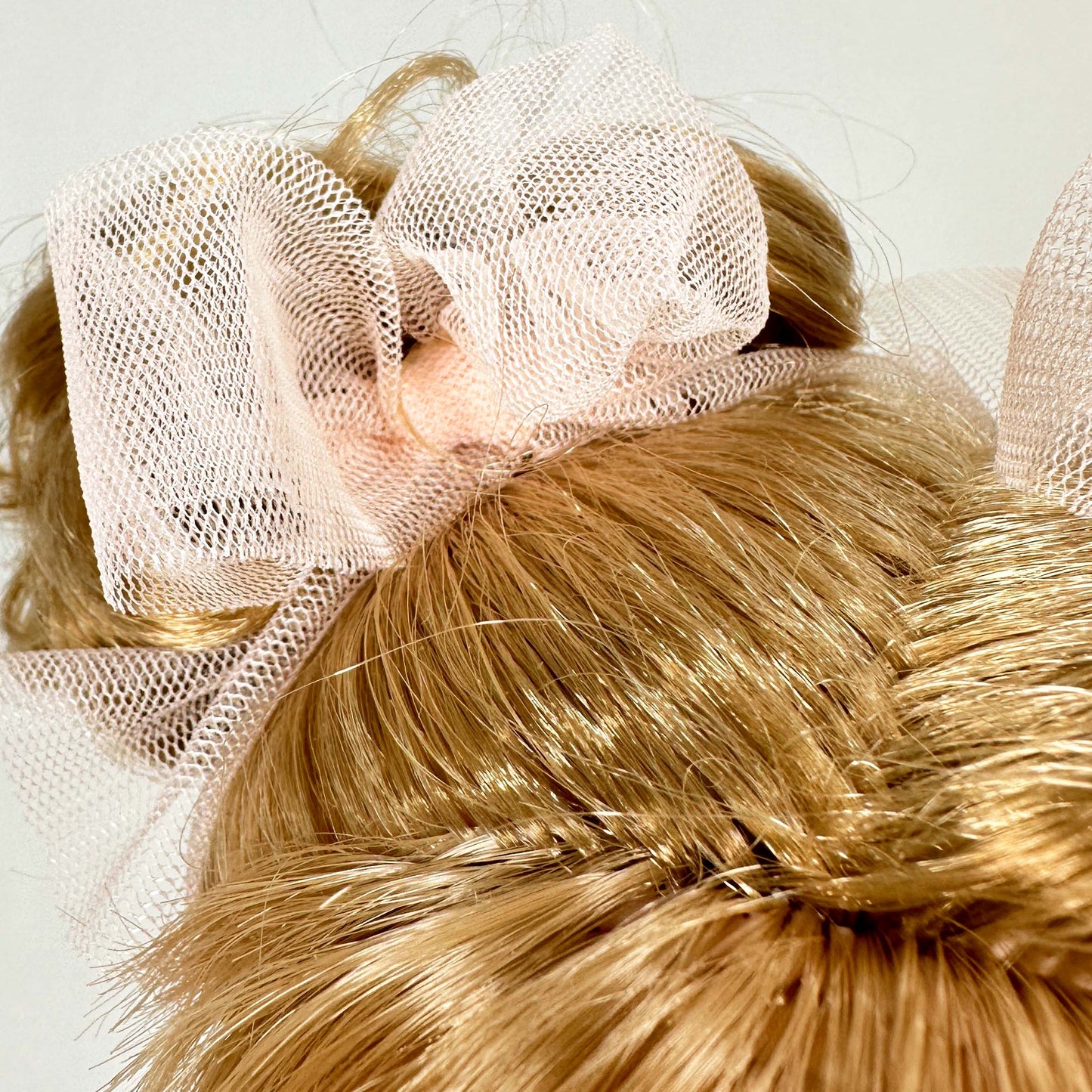 Muñeca española "Tita Spring Rubia"